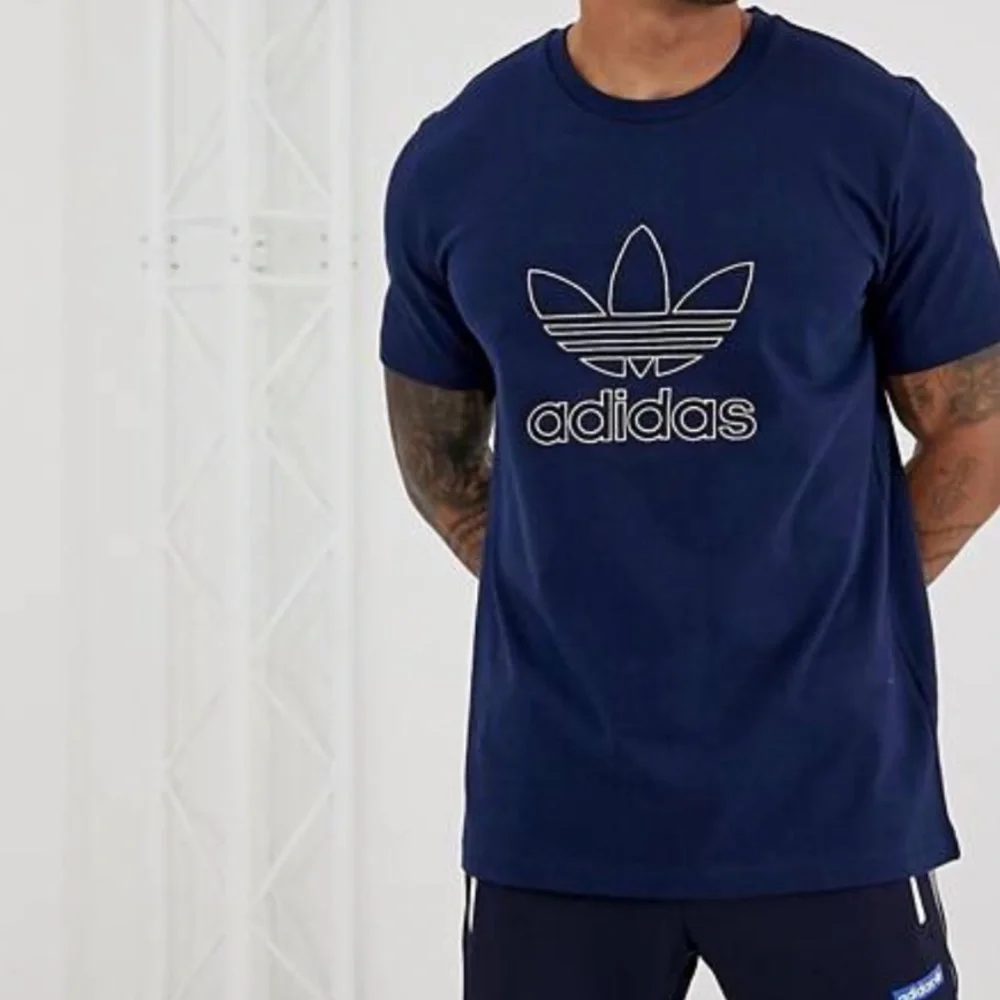 Rare Vintage Adidas Originals Premium Outline Tee